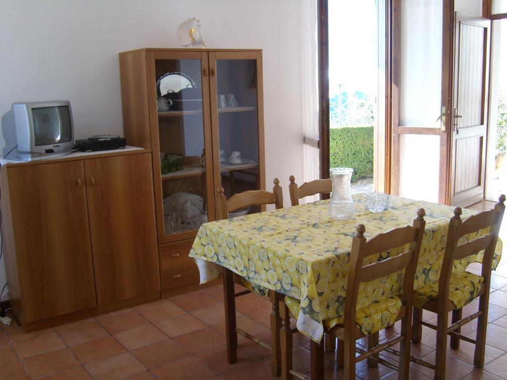 Ferienwohnung Casa Rita Tignale Zimmer foto